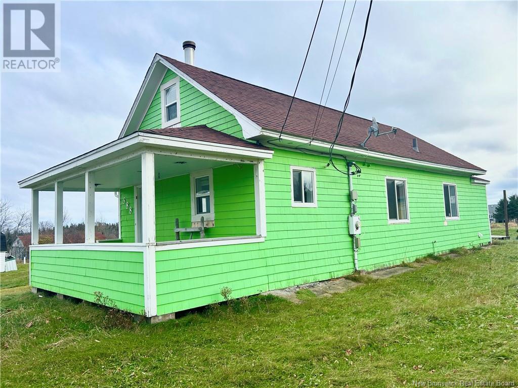 588 Ste-Anne Street, Caraquet, New Brunswick  E1W 1A2 - Photo 5 - NB122817