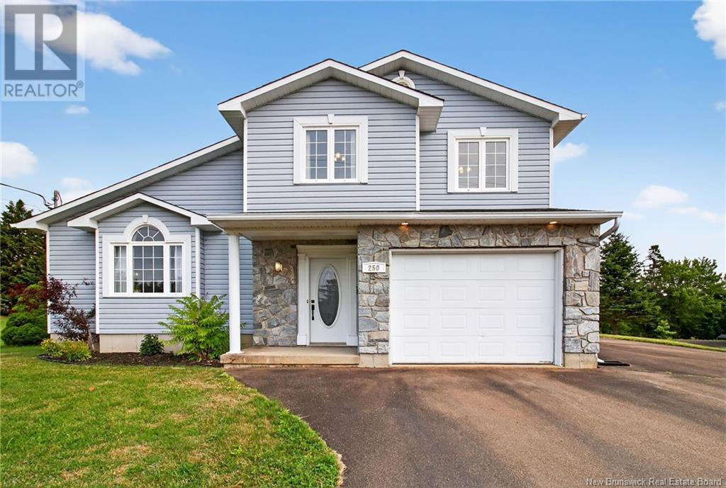 250 Henri, Memramcook, New Brunswick  E4K 2H4 - Photo 3 - NB122819