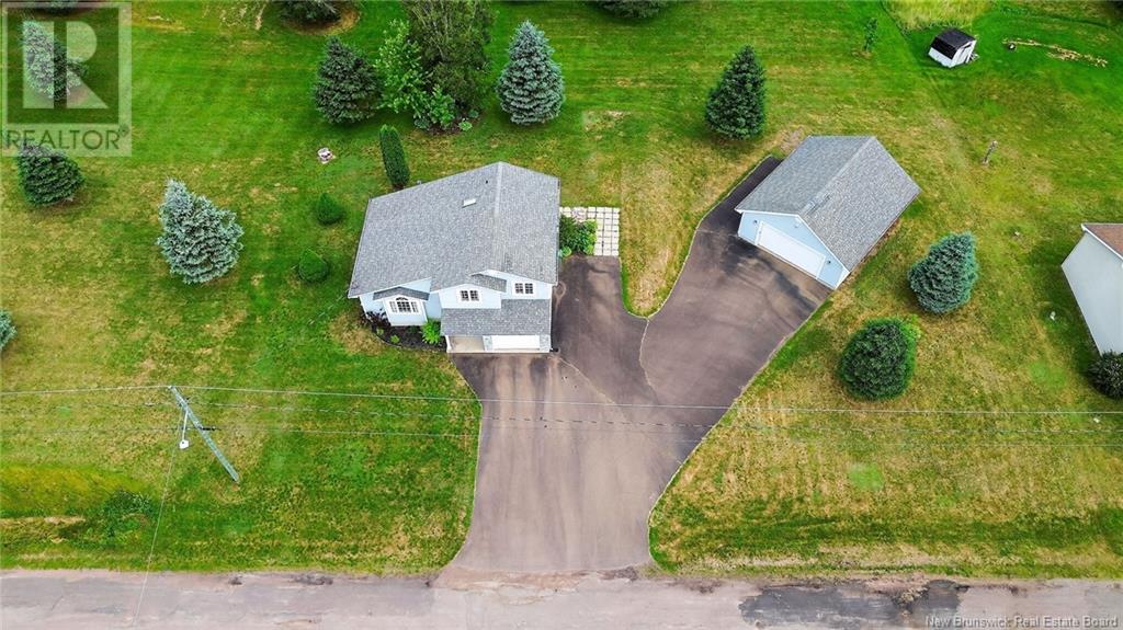250 Henri, Memramcook, New Brunswick  E4K 2H4 - Photo 5 - NB122819
