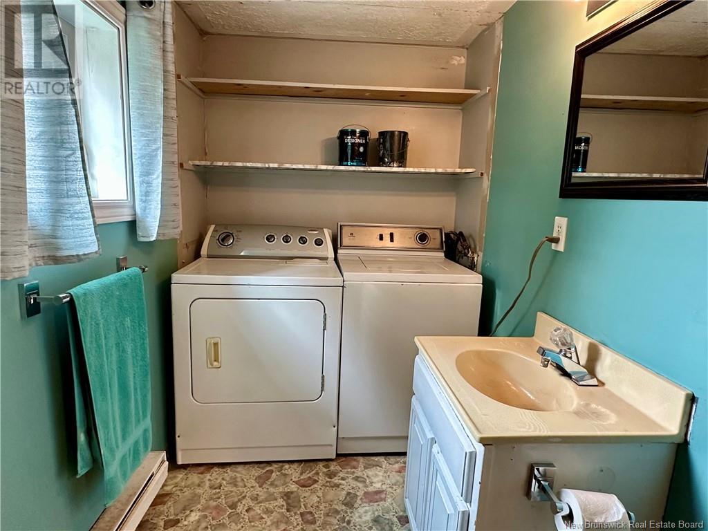142 Main Street, Plaster Rock, New Brunswick  E7G 2E4 - Photo 23 - NB120301