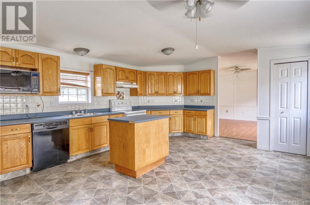 226 Purdy Drive, Saint John, New Brunswick  E2H 2R3 - Photo 6 - NB122873