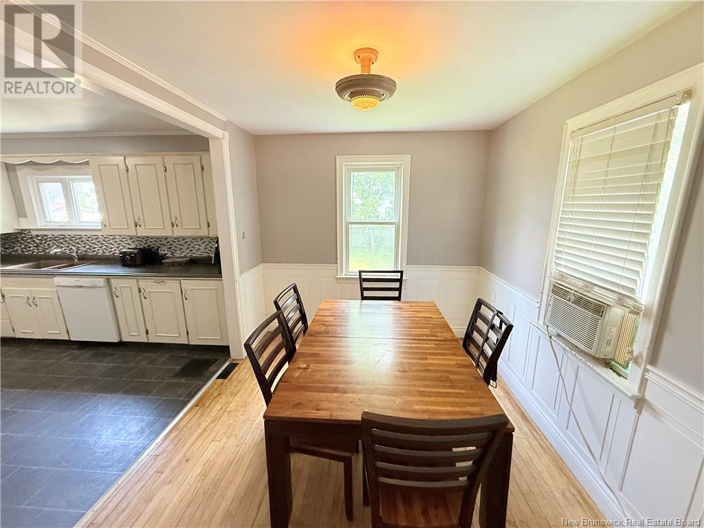 111 Queen Street, Woodstock, New Brunswick  E7M 2N1 - Photo 8 - NB122527