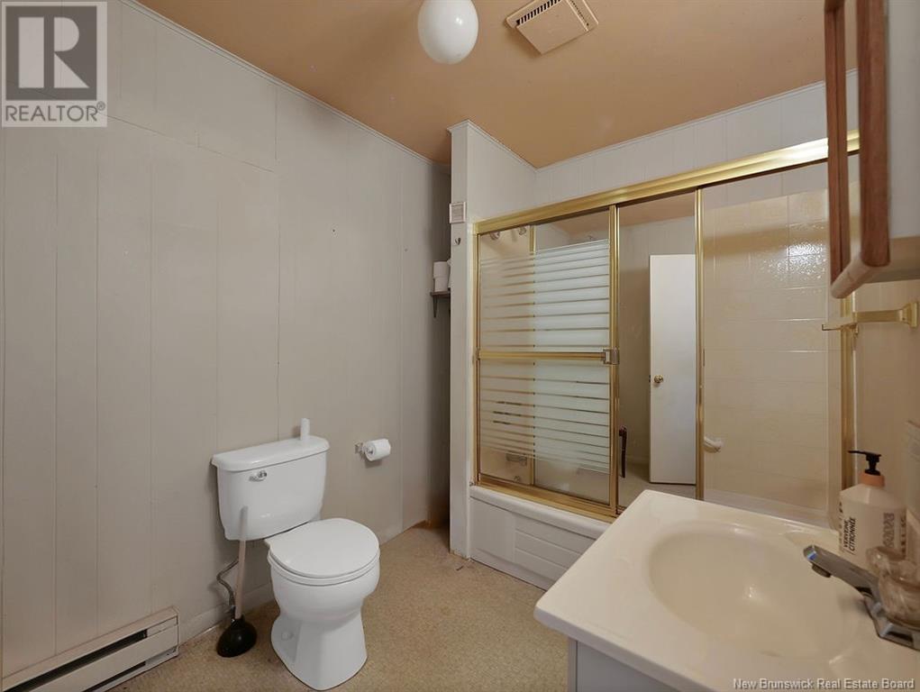 250 Bonaccord, Moncton, New Brunswick  E1C 5M6 - Photo 45 - NB122832
