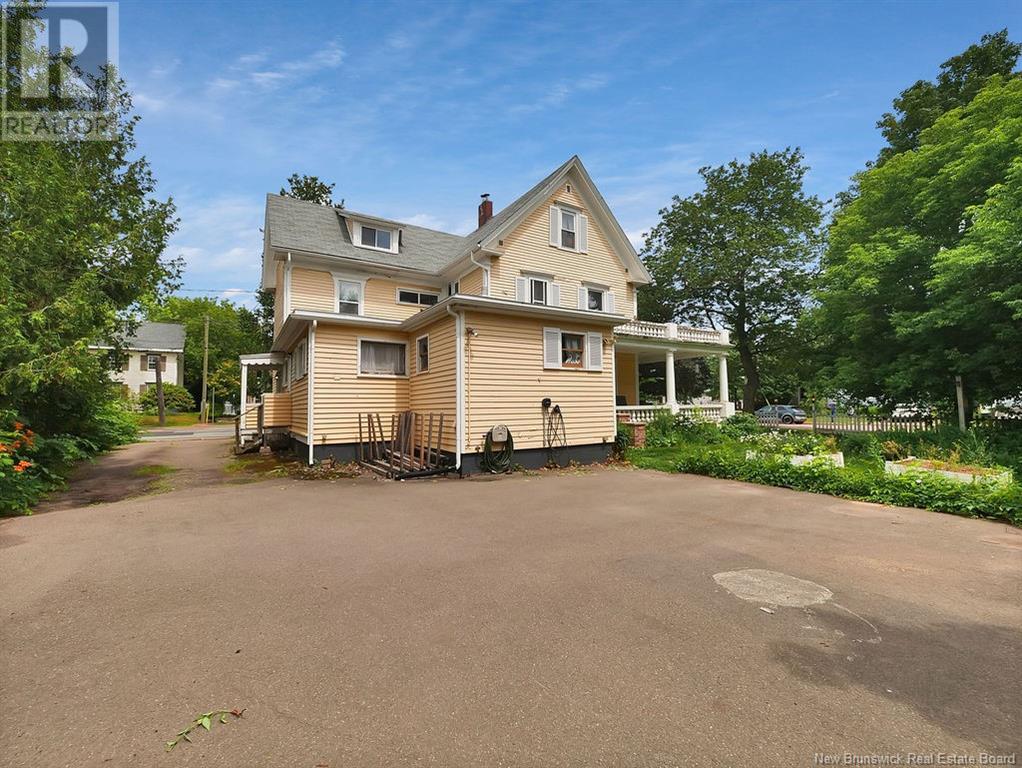 250 Bonaccord, Moncton, New Brunswick  E1C 5M6 - Photo 47 - NB122832