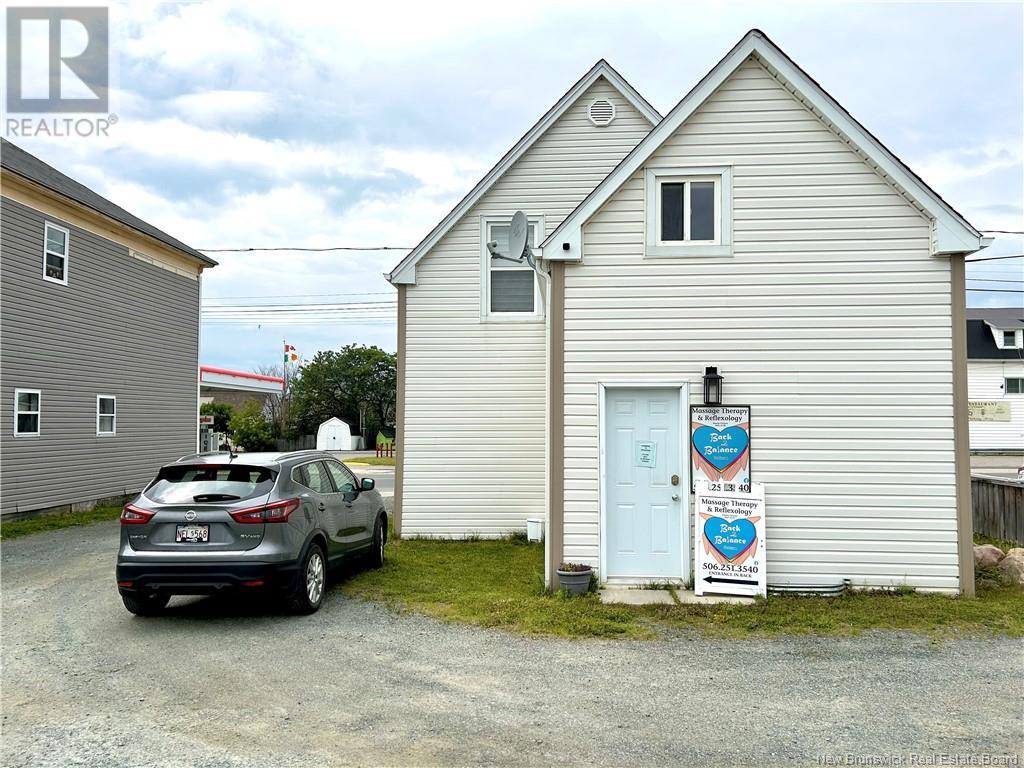 112 Duke Street, Miramichi, New Brunswick  E1N 1H2 - Photo 3 - NB122922