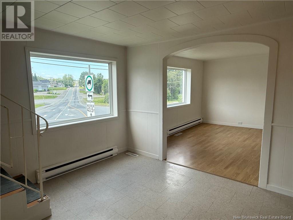 262 Main Street, Grand Falls, New Brunswick  E3Z 2V7 - Photo 10 - NB122937