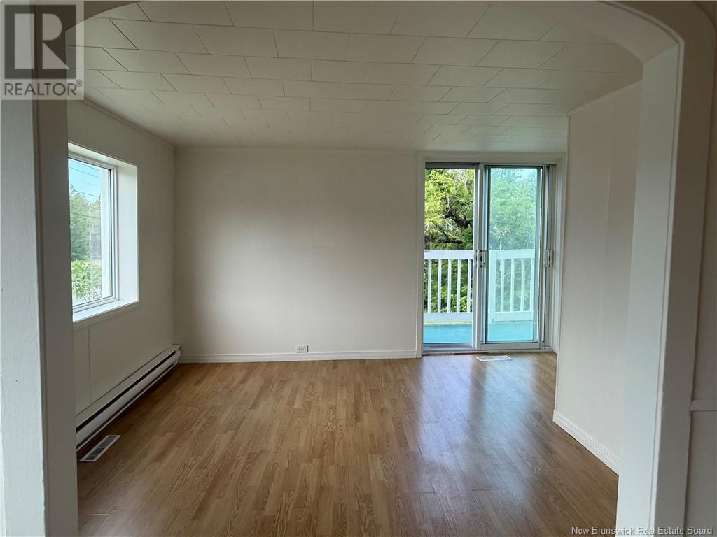 262 Main Street, Grand Falls, New Brunswick  E3Z 2V7 - Photo 11 - NB122937
