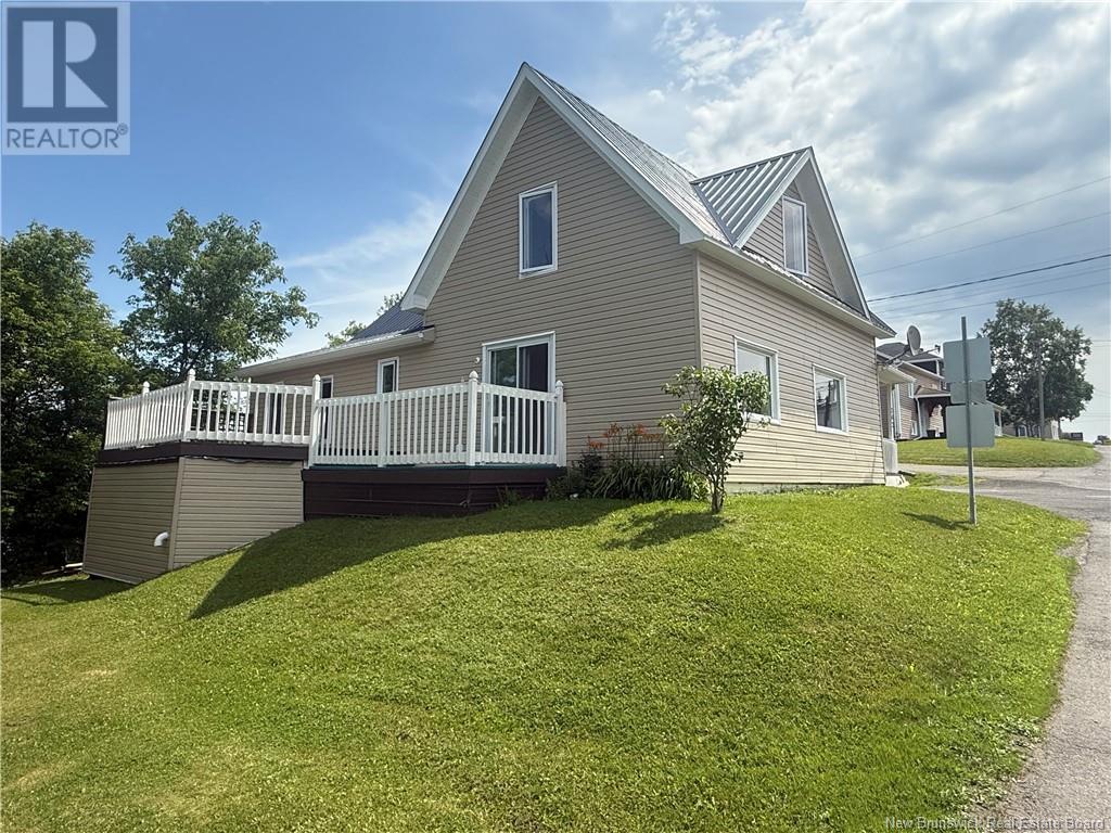 262 Main Street, Grand Falls, New Brunswick  E3Z 2V7 - Photo 25 - NB122937