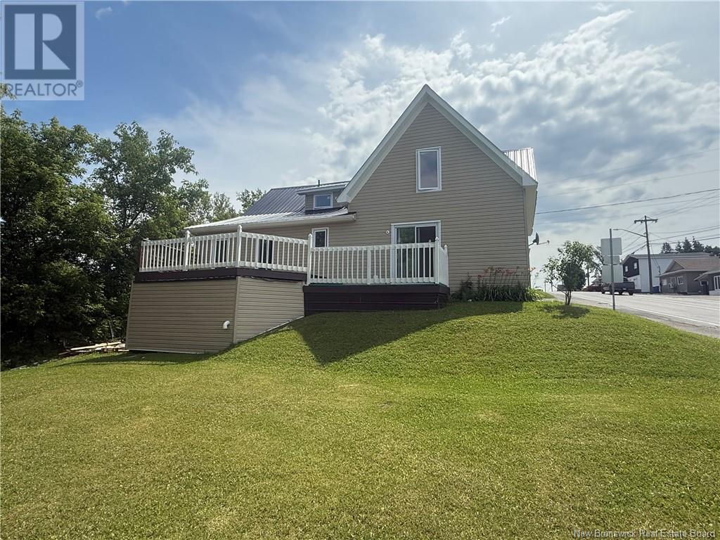 262 Main Street, Grand Falls, New Brunswick  E3Z 2V7 - Photo 27 - NB122937
