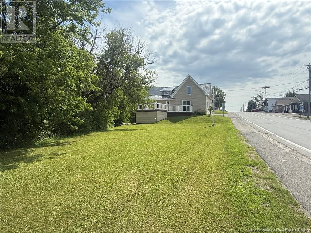 262 Main Street, Grand Falls, New Brunswick  E3Z 2V7 - Photo 28 - NB122937