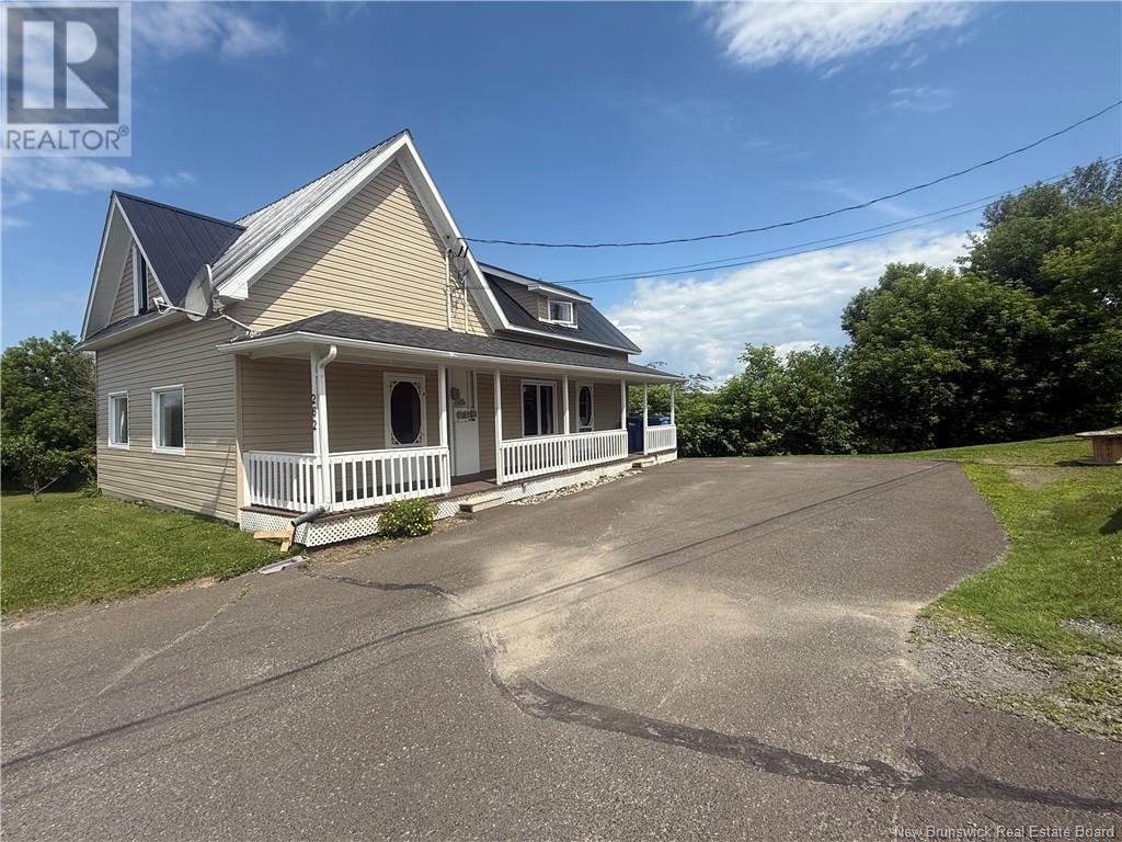 262 Main Street, Grand Falls, New Brunswick  E3Z 2V7 - Photo 5 - NB122937