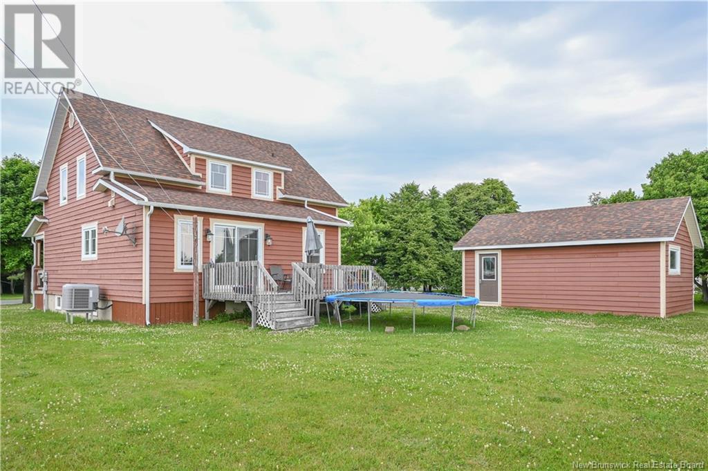 167 Rue Du Pêcheur Nord Street, Lamèque, New Brunswick  E8T 1K7 - Photo 5 - NB122971