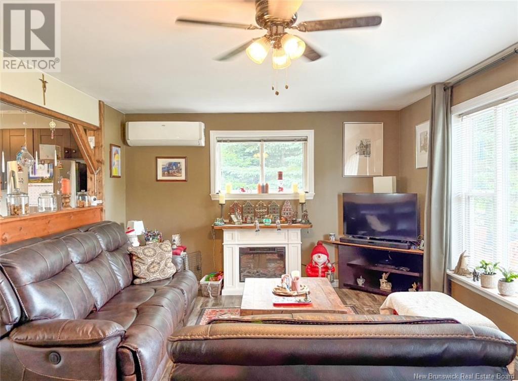 33 Centennial Crescent, Florenceville-Bristol, New Brunswick  E7L 1Z4 - Photo 12 - NB122143