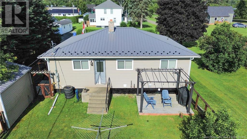33 Centennial Crescent, Florenceville-Bristol, New Brunswick  E7L 1Z4 - Photo 4 - NB122143