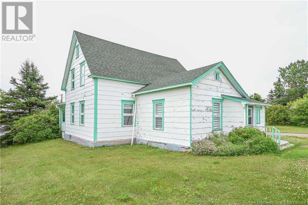 290 Saint-Pierre O Boulevard, Caraquet, New Brunswick  E1W 1B7 - Photo 4 - NB122982