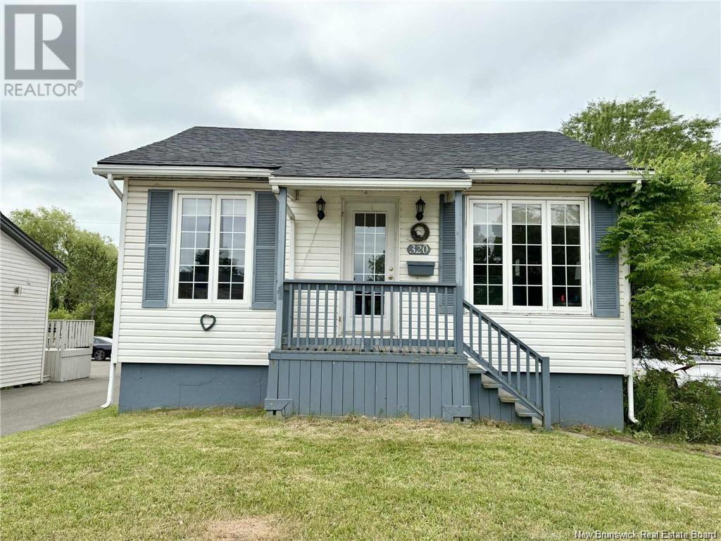 320 Champlain Street, Dieppe, New Brunswick  E1A 1P3 - Photo 2 - NB123004