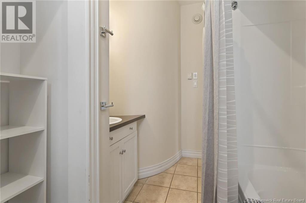 94 Newton Unit# B, Moncton, New Brunswick  E1E 3A4 - Photo 25 - NB122743