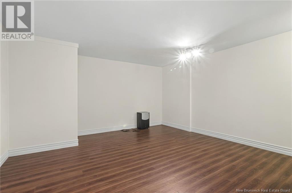 94 Newton Unit# B, Moncton, New Brunswick  E1E 3A4 - Photo 32 - NB122743
