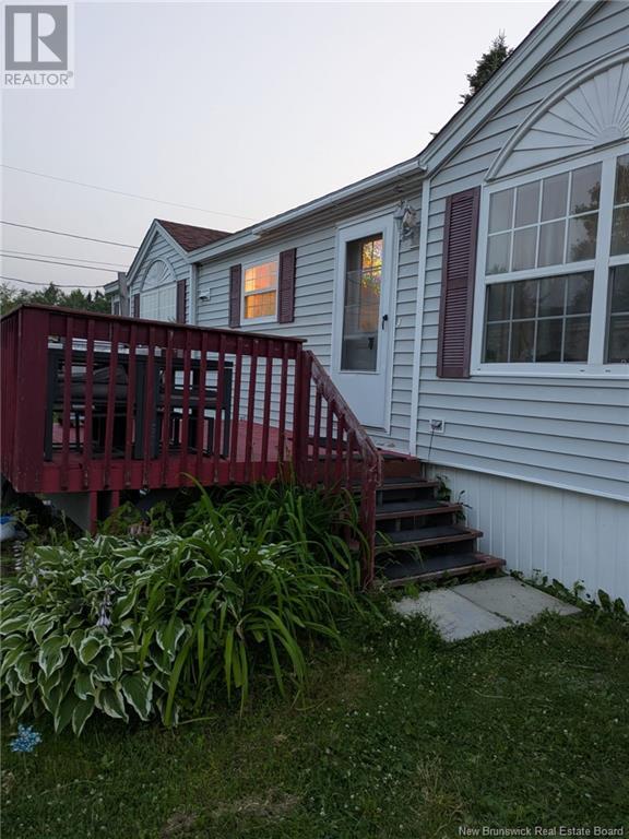 21 Ramsey Street, Lincoln, New Brunswick  E3B 6X1 - Photo 2 - NB123094