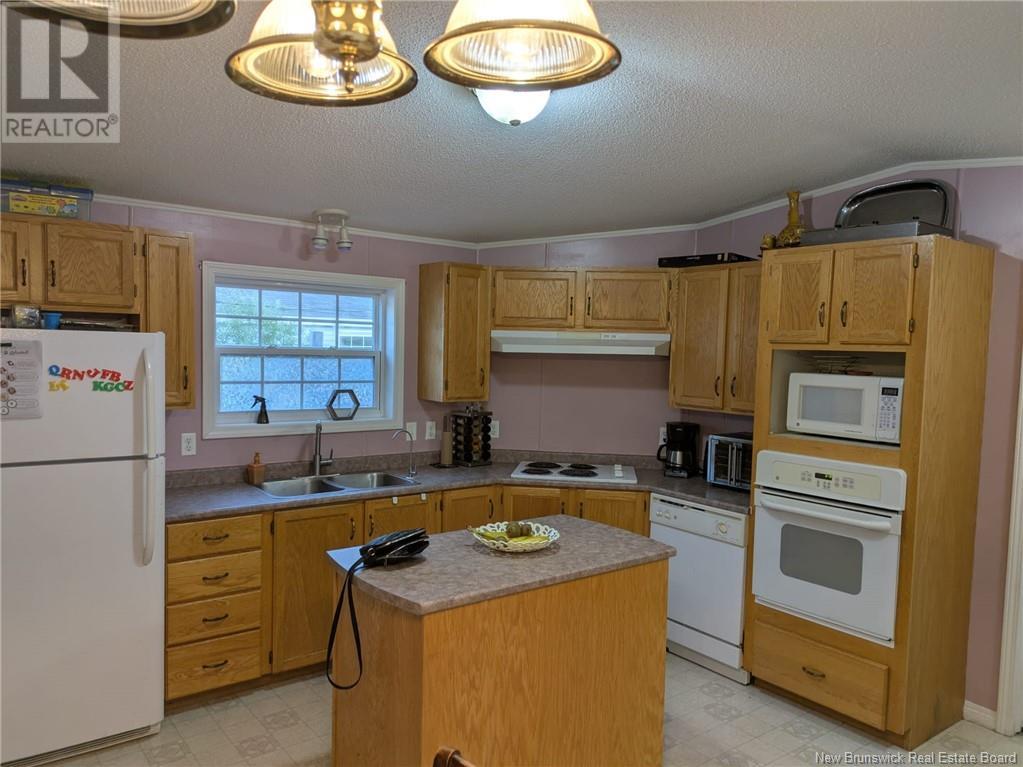 21 Ramsey Street, Lincoln, New Brunswick  E3B 6X1 - Photo 5 - NB123094