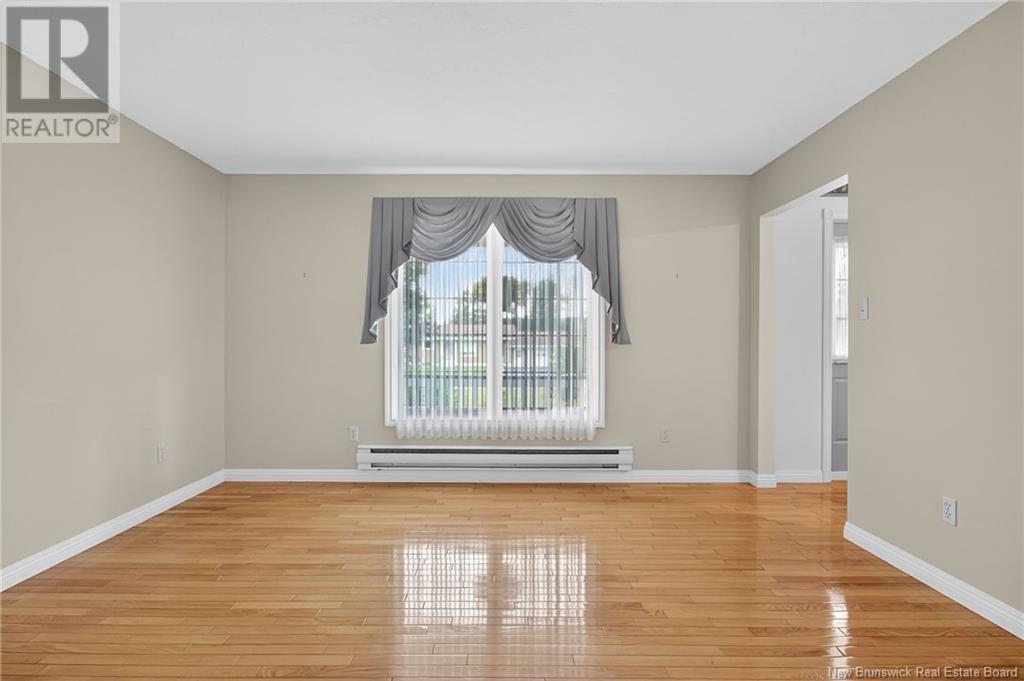 48 Renfrew Street, Petitcodiac, New Brunswick  E4Z 4S7 - Photo 25 - NB123023