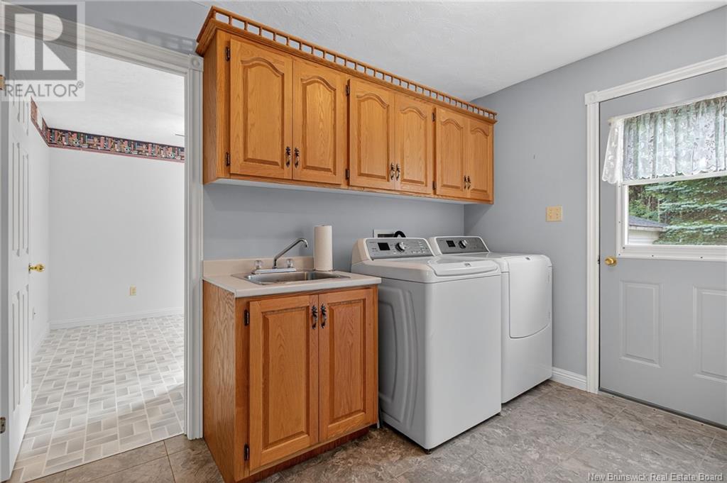 48 Renfrew Street, Petitcodiac, New Brunswick  E4Z 4S7 - Photo 29 - NB123023
