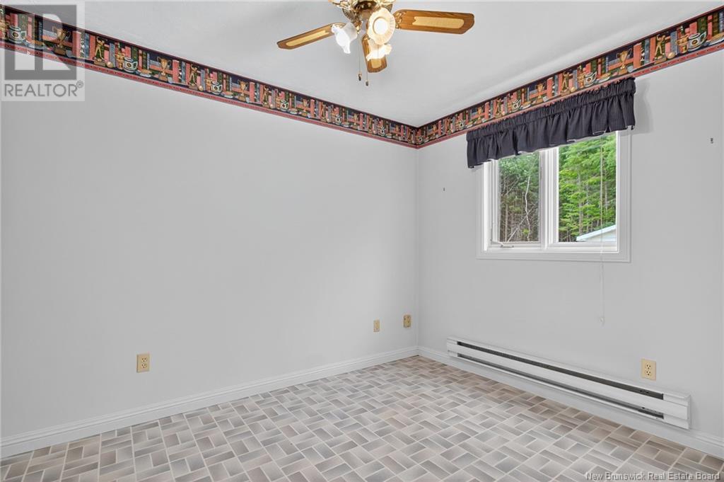 48 Renfrew Street, Petitcodiac, New Brunswick  E4Z 4S7 - Photo 30 - NB123023