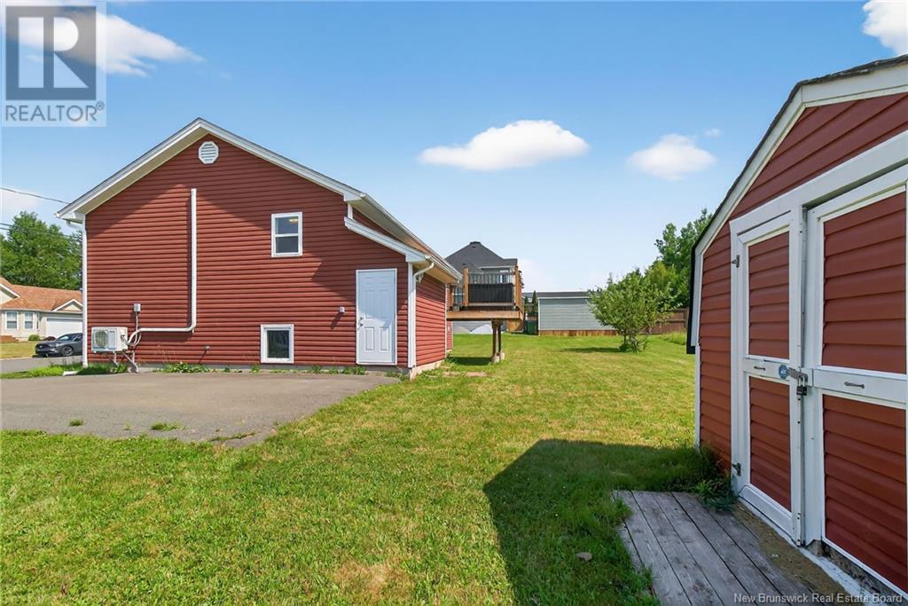 15 Raphael Street, Dieppe, New Brunswick  E1A 8S3 - Photo 37 - NB123064