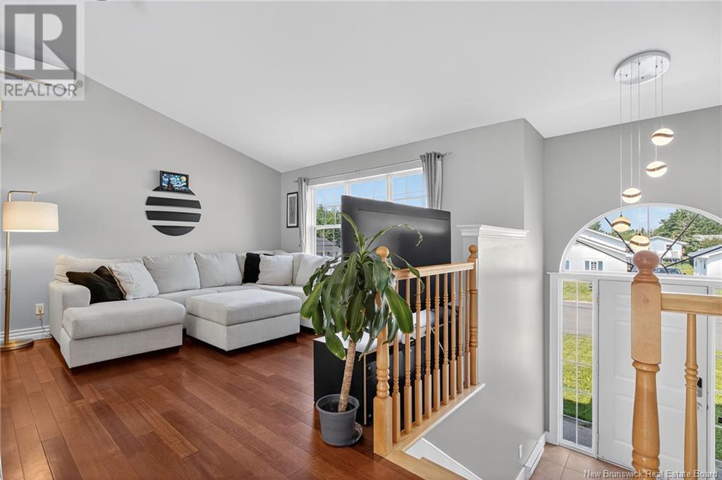 15 Raphael Street, Dieppe, New Brunswick  E1A 8S3 - Photo 4 - NB123064