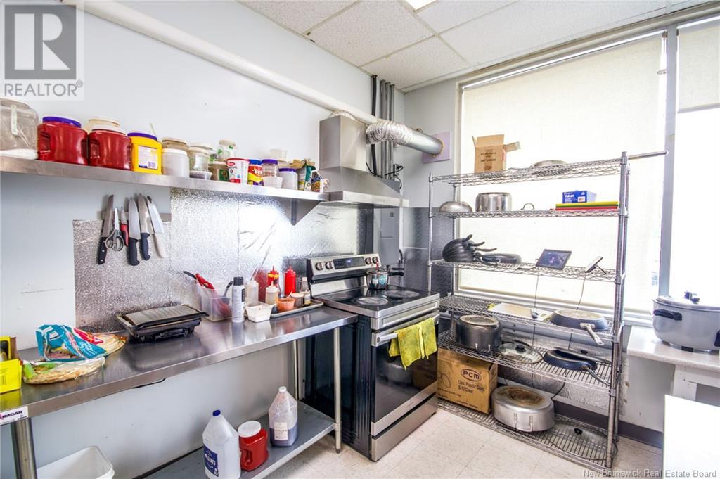 286 Restigouche Road Unit# E2, Oromocto West, New Brunswick  E2V 2H5 - Photo 39 - NB123019