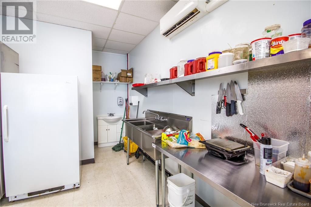 286 Restigouche Road Unit# E2, Oromocto West, New Brunswick  E2V 2H5 - Photo 40 - NB123019