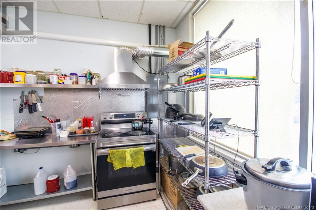 286 Restigouche Road Unit# E2, Oromocto West, New Brunswick  E2V 2H5 - Photo 41 - NB123019