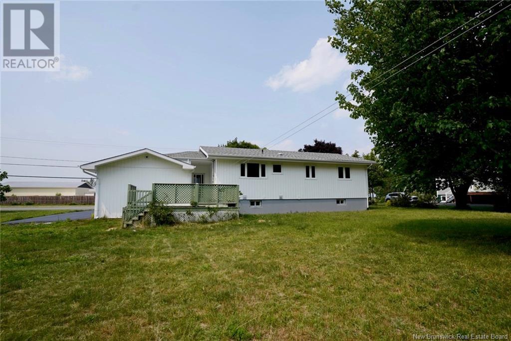 221 Rue Parc E, Beresford, New Brunswick  E8K 1V9 - Photo 5 - NB122968