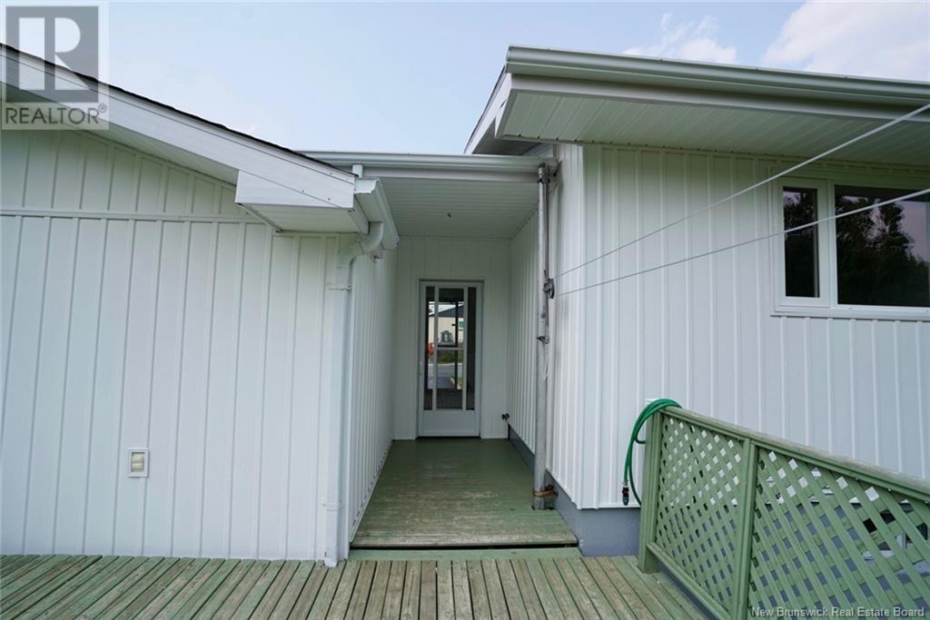 221 Rue Parc E, Beresford, New Brunswick  E8K 1V9 - Photo 6 - NB122968