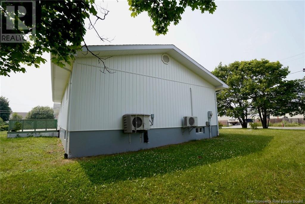221 Rue Parc E, Beresford, New Brunswick  E8K 1V9 - Photo 8 - NB122968