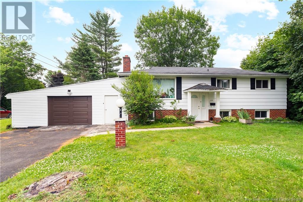 122 Hemlock Avenue, Fredericton, New Brunswick  E3A 1H1 - Photo 1 - NB123161