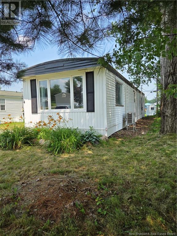 4 Leslee Drive, Lincoln, New Brunswick  E3B 6W4 - Photo 2 - NB122813