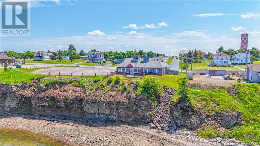 89 Saint-Pierre Est Boulevard, Caraquet, New Brunswick  E1W 1B6 - Photo 16 - NB123201