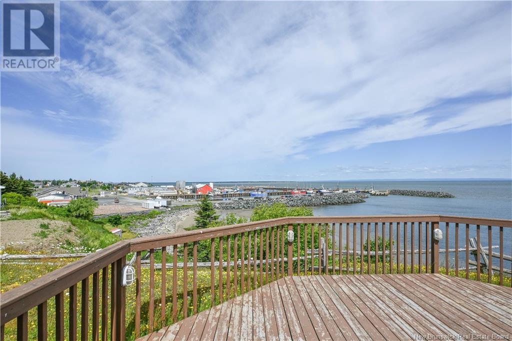 89 Saint-Pierre Est Boulevard, Caraquet, New Brunswick  E1W 1B6 - Photo 4 - NB123201