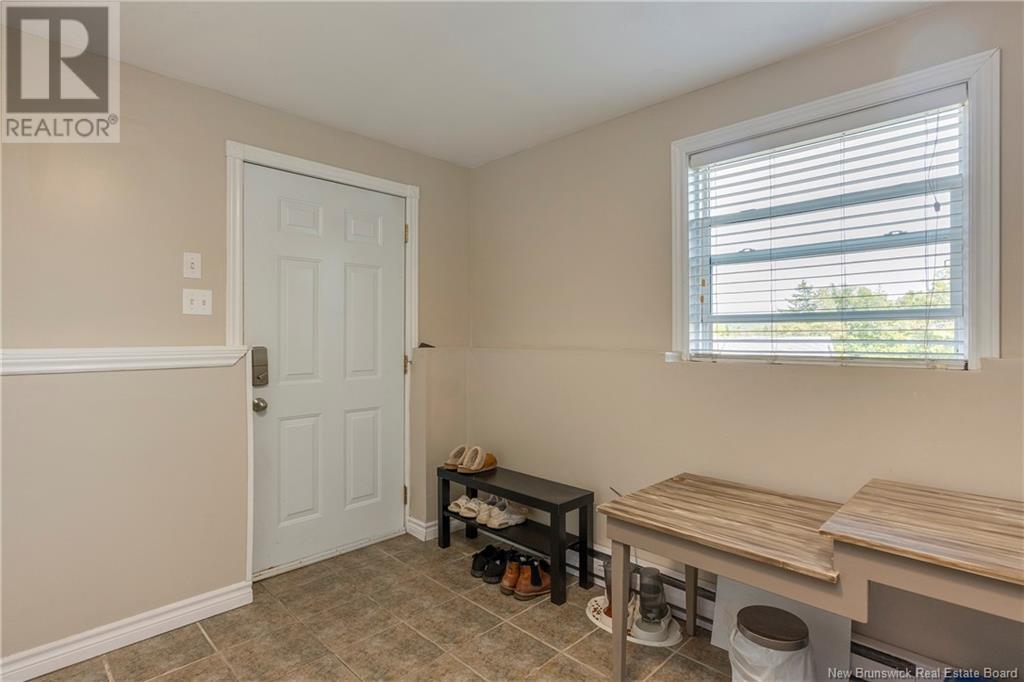 11 Whitehorse, Quispamsis, New Brunswick  E2E 6C1 - Photo 3 - NB123222