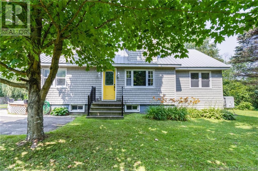 209 Saunders Road, Mcadam, New Brunswick  E6J 1M3 - Photo 2 - NB123243