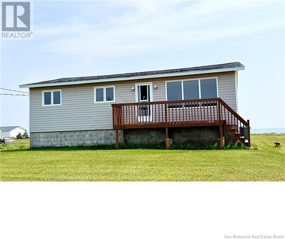1102 Boul. De La Mer, Sainte-Marie-Saint-Raphaël, New Brunswick  E8T 1V6 - Photo 1 - NB123066