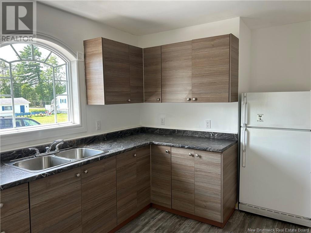 575 Gosnell Street, Bathurst, New Brunswick  E2A 2A4 - Photo 13 - NB123180