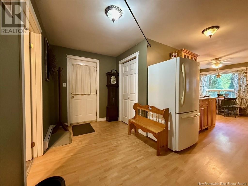 7 Oak Street, Mcadam, New Brunswick  E6J 1M5 - Photo 11 - NB123259