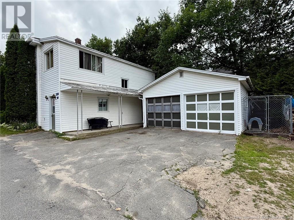 7 Oak Street, Mcadam, New Brunswick  E6J 1M5 - Photo 2 - NB123259