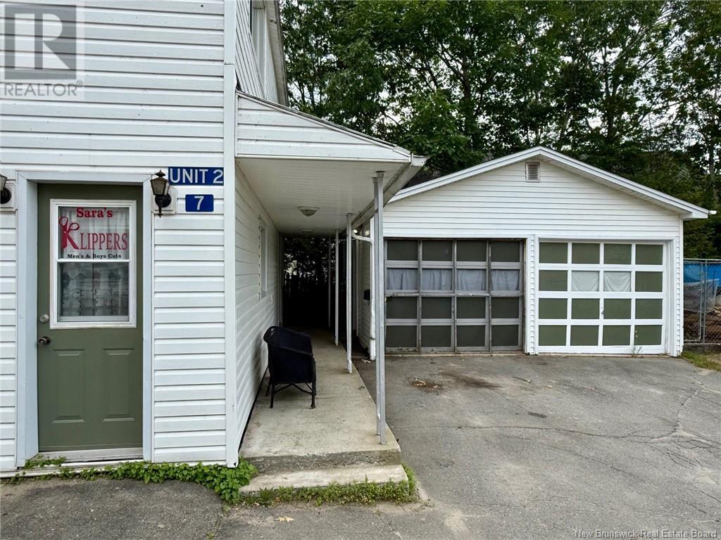 7 Oak Street, Mcadam, New Brunswick  E6J 1M5 - Photo 3 - NB123259