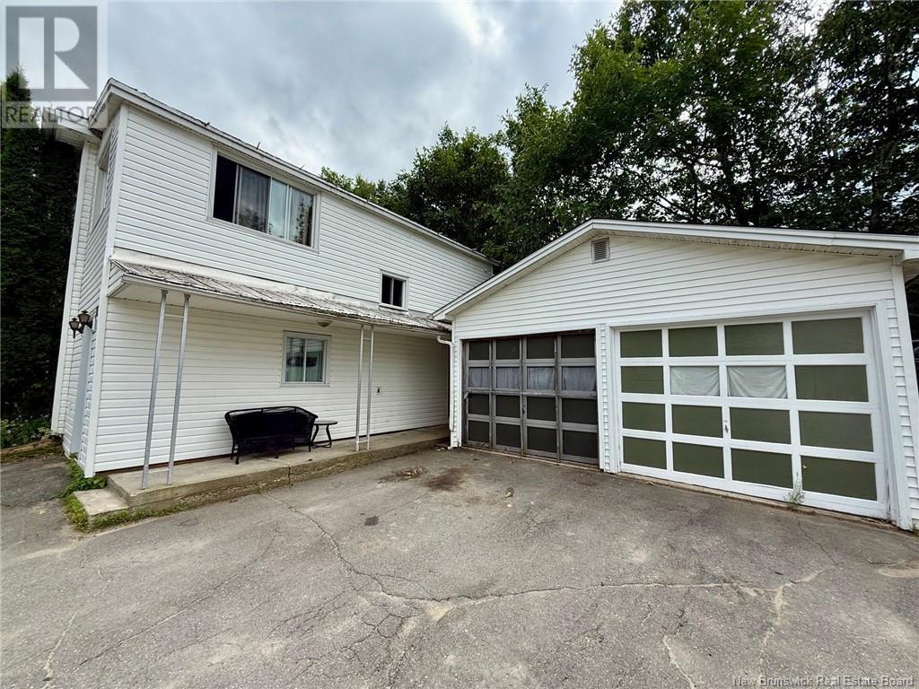 7 Oak Street, Mcadam, New Brunswick  E6J 1M5 - Photo 4 - NB123259