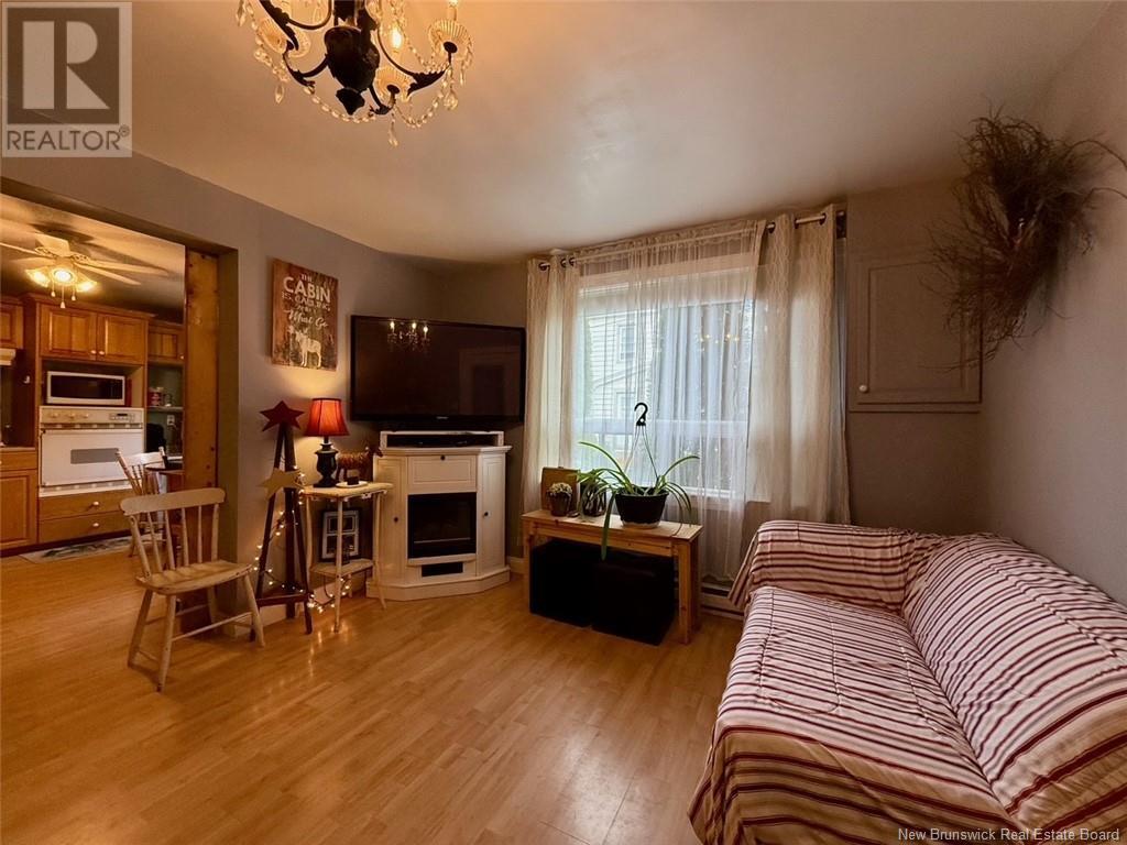 7 Oak Street, Mcadam, New Brunswick  E6J 1M5 - Photo 41 - NB123259