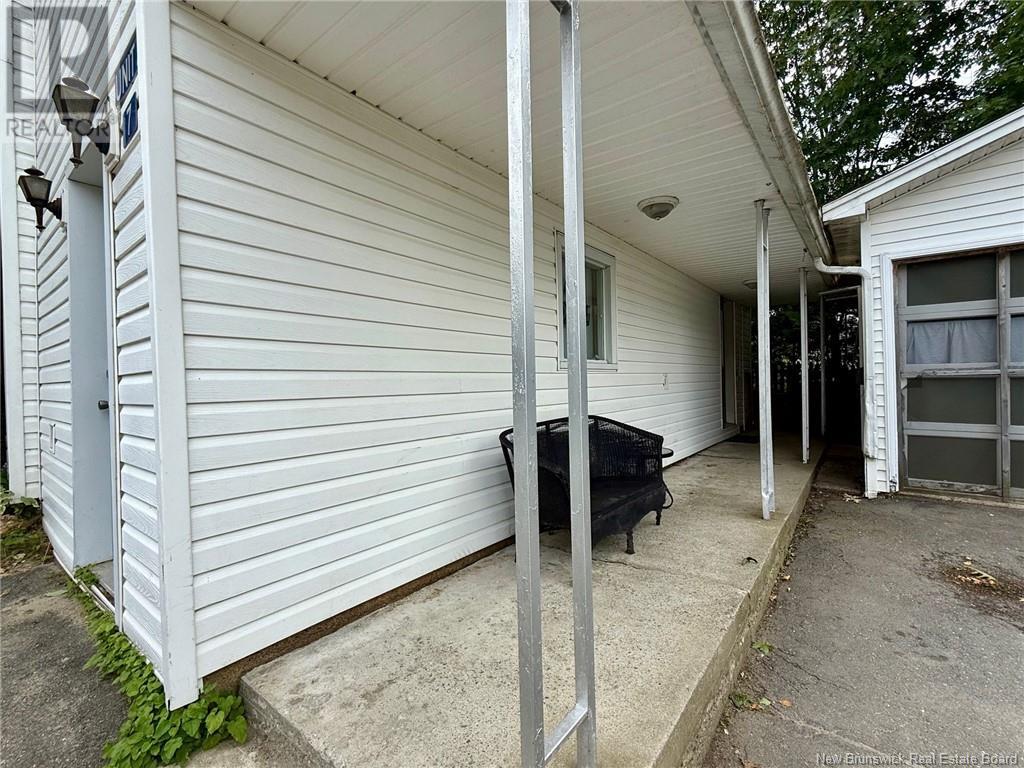 7 Oak Street, Mcadam, New Brunswick  E6J 1M5 - Photo 6 - NB123259