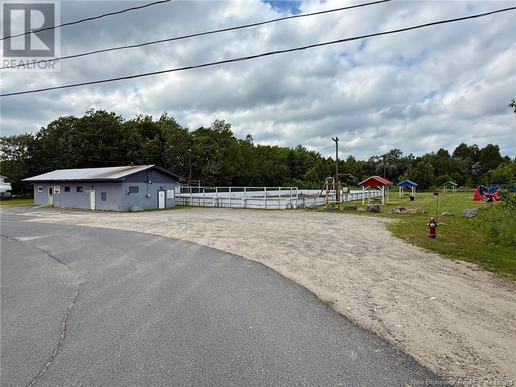 7 Oak Street, Mcadam, New Brunswick  E6J 1M5 - Photo 9 - NB123259